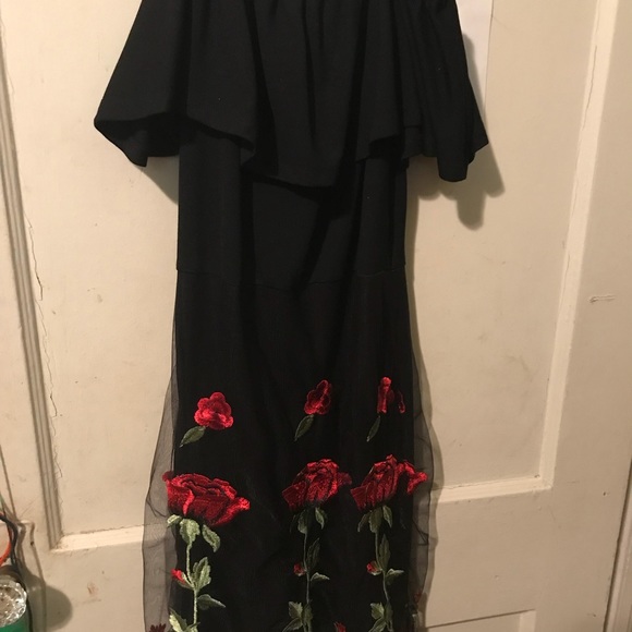 Dress - Picture 5 of 5